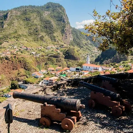 Elegantes Haus In Santana Mit Garten Und Grill Holiday home Sao Roque Do Faial